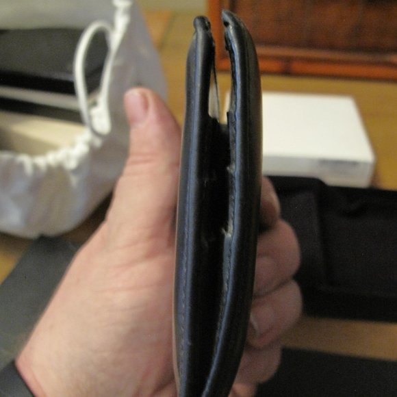 ST Dupont Men's Wallet with Authenticity Certificate and original packag… - Picture 12 of 16